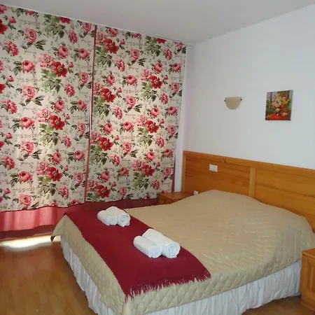 Apartament - Nice & Cozy *