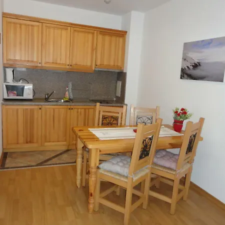 - Nice & Cozy Apartament